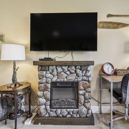 Truckee Studio With Balcony And On-Site Skiing! Екстер'єр фото