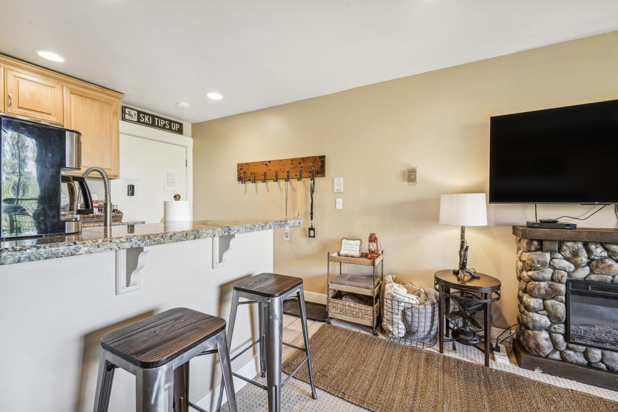 Truckee Studio With Balcony And On-Site Skiing! Екстер'єр фото