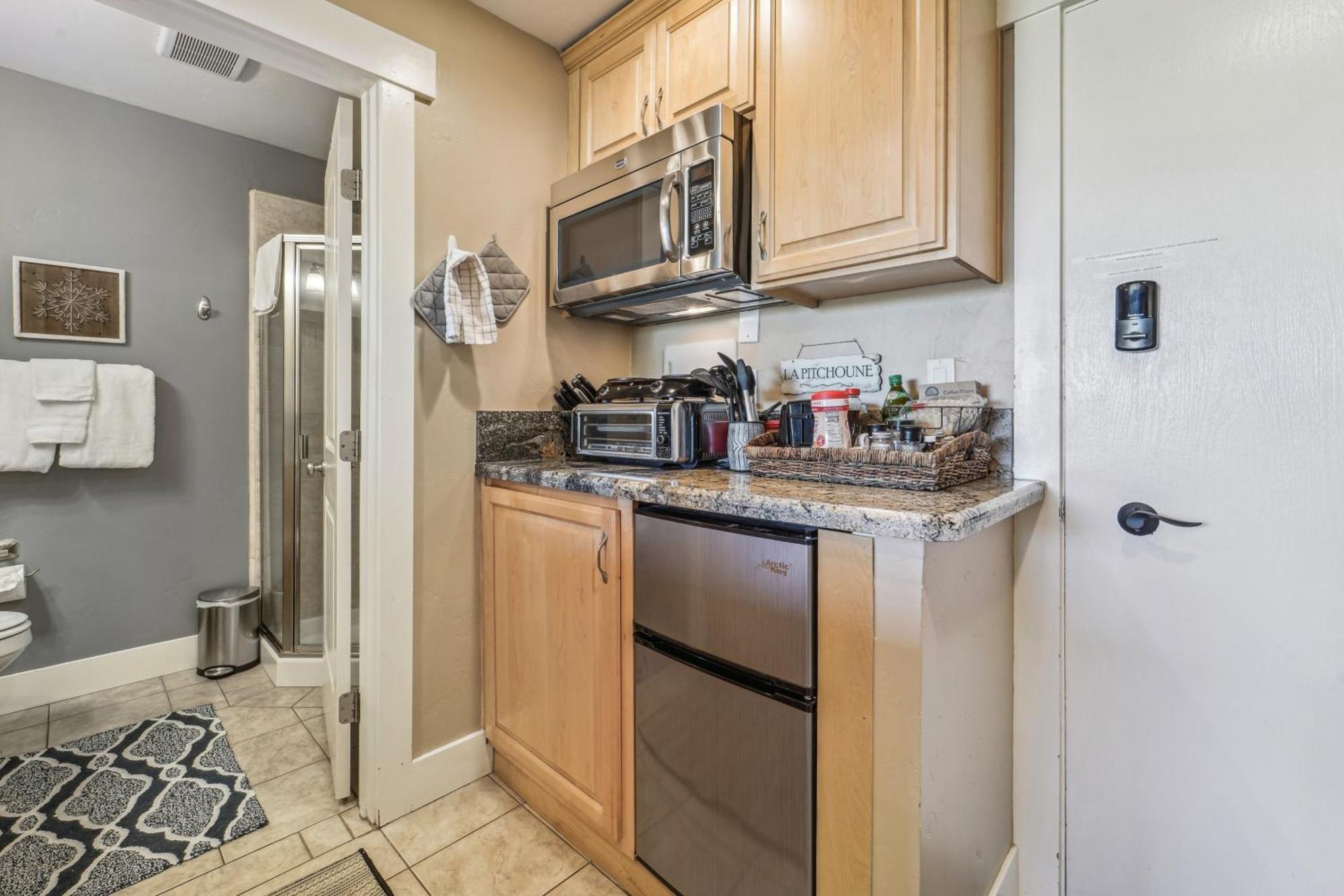 Truckee Studio With Balcony And On-Site Skiing! Екстер'єр фото