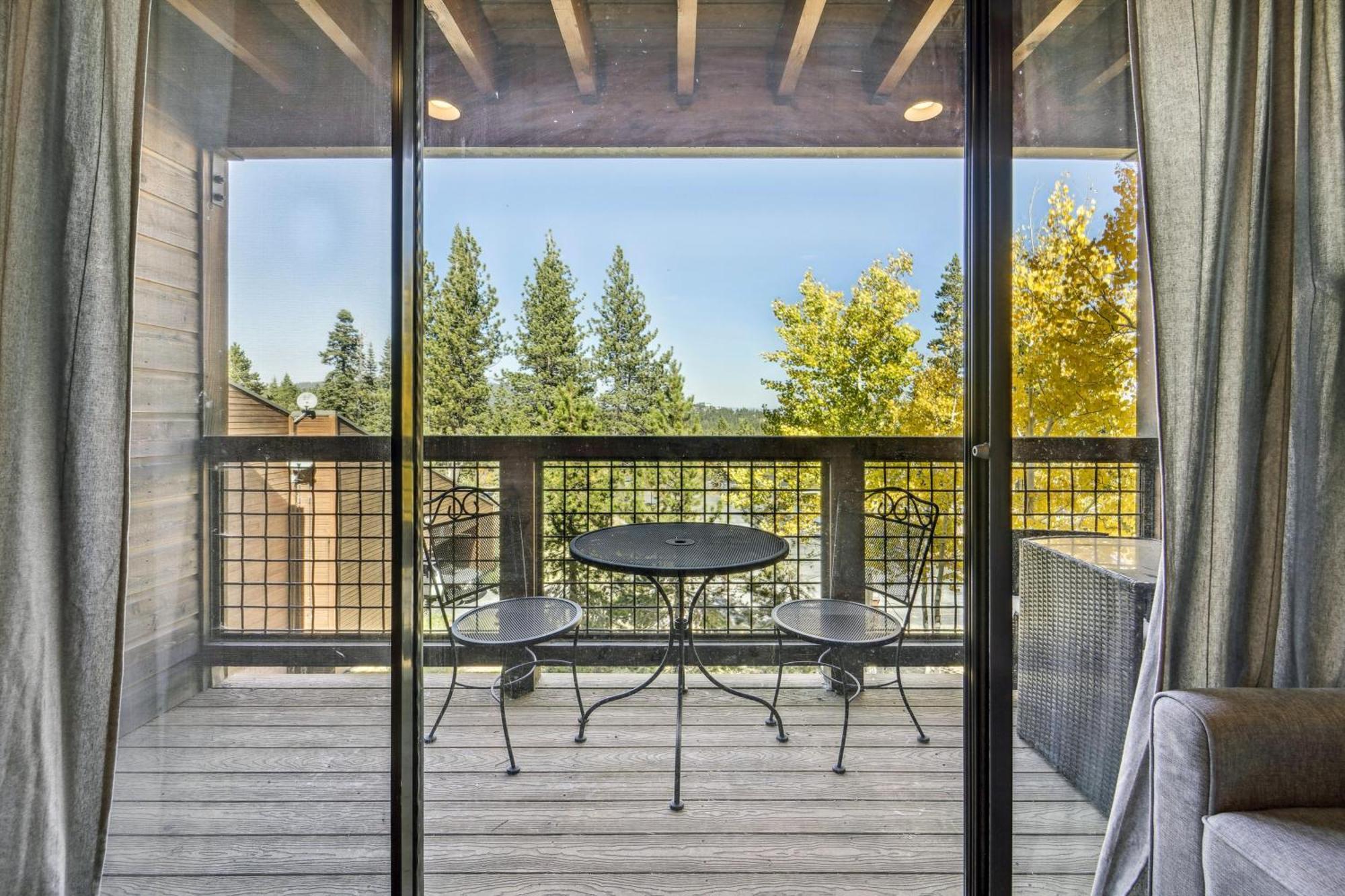 Truckee Studio With Balcony And On-Site Skiing! Екстер'єр фото